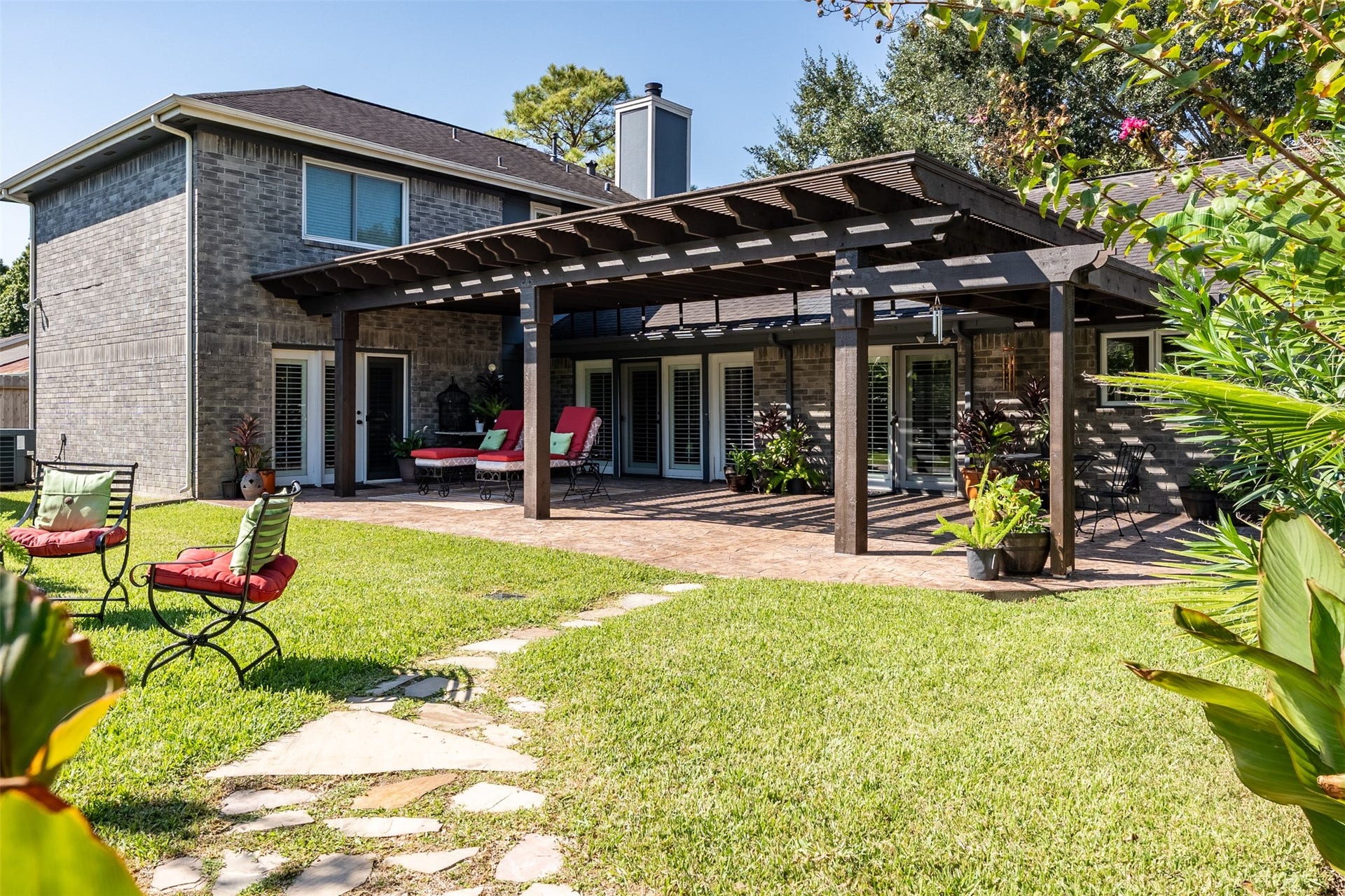 2402 Featherton Court, Sugar Land, TX 77478 2402 Featherton Court, Sugar Land, TX 77478
