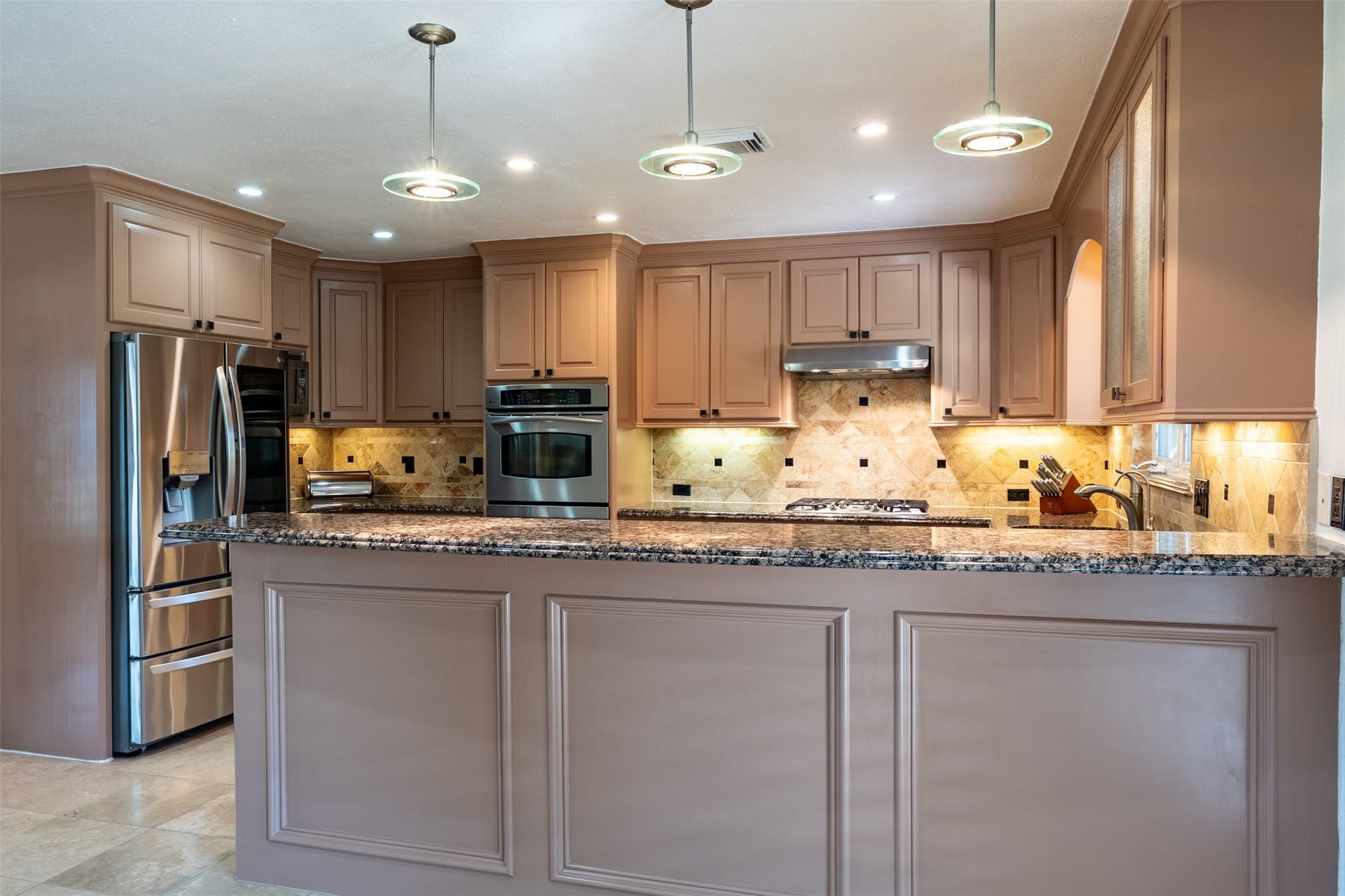 2402 Featherton Court, Sugar Land, TX 77478 2402 Featherton Court, Sugar Land, TX 77478