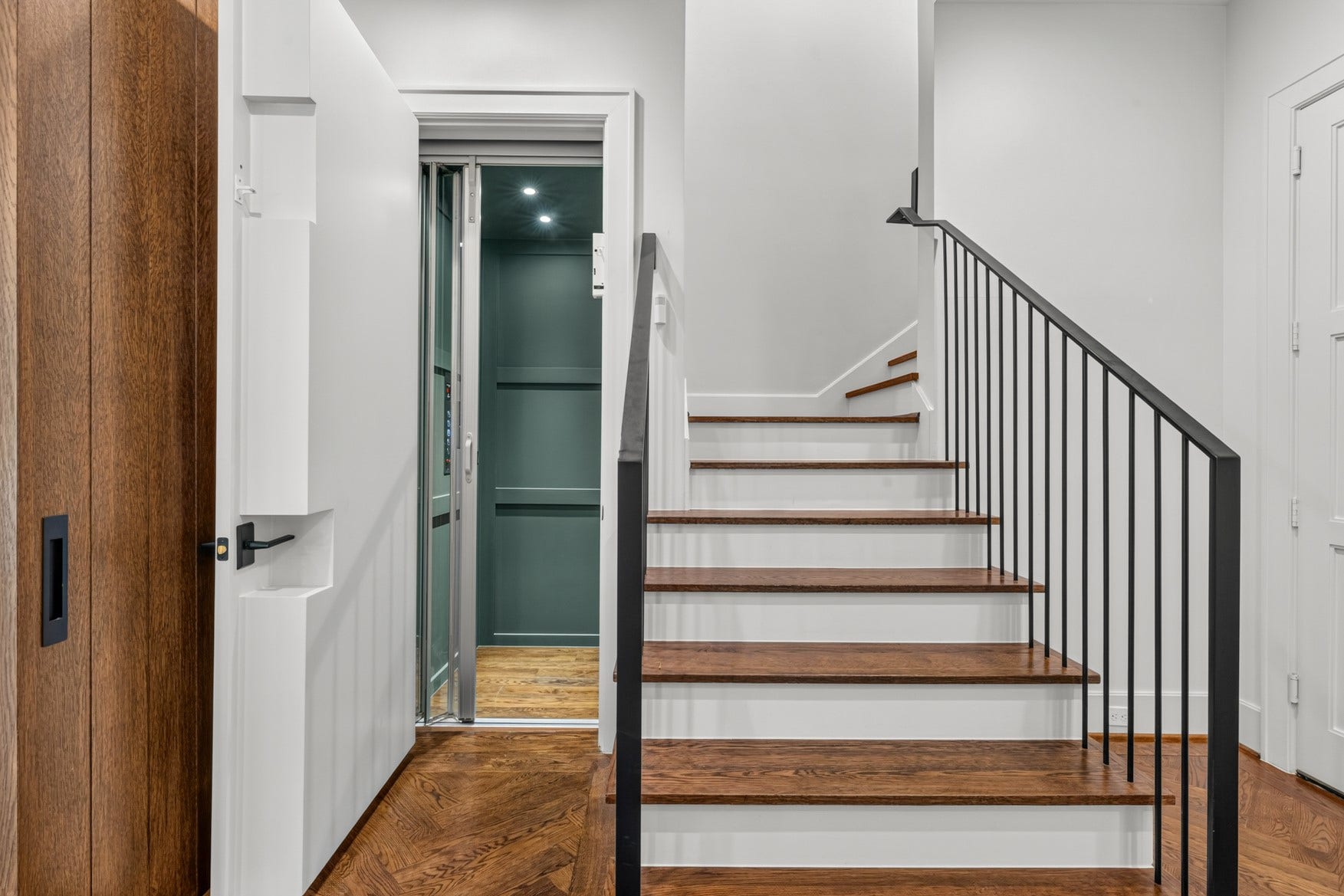 2328 Bissonnet Street, Houston, TX 77005 Elevator to all levels