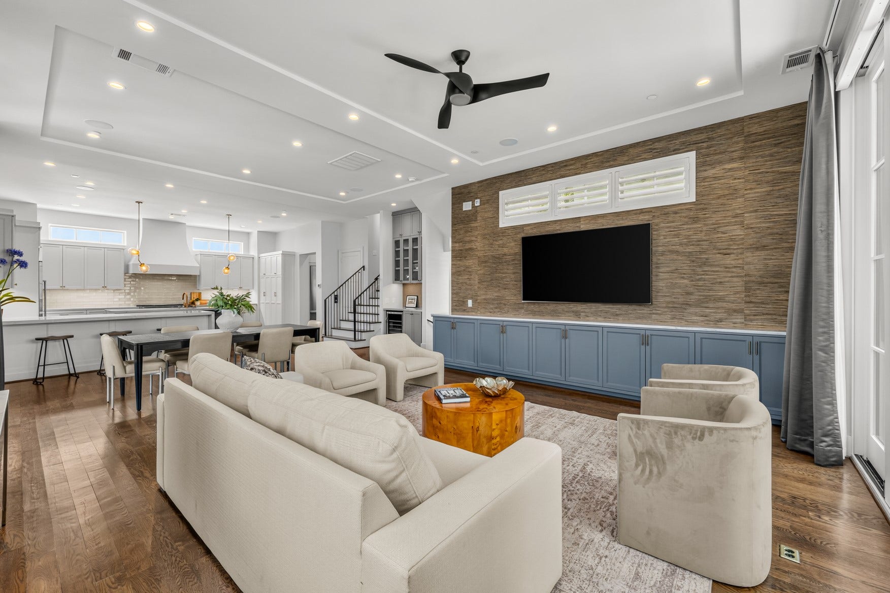 2328 Bissonnet Street, Houston, TX 77005 2328 Bissonnet Street, Houston, TX 77005