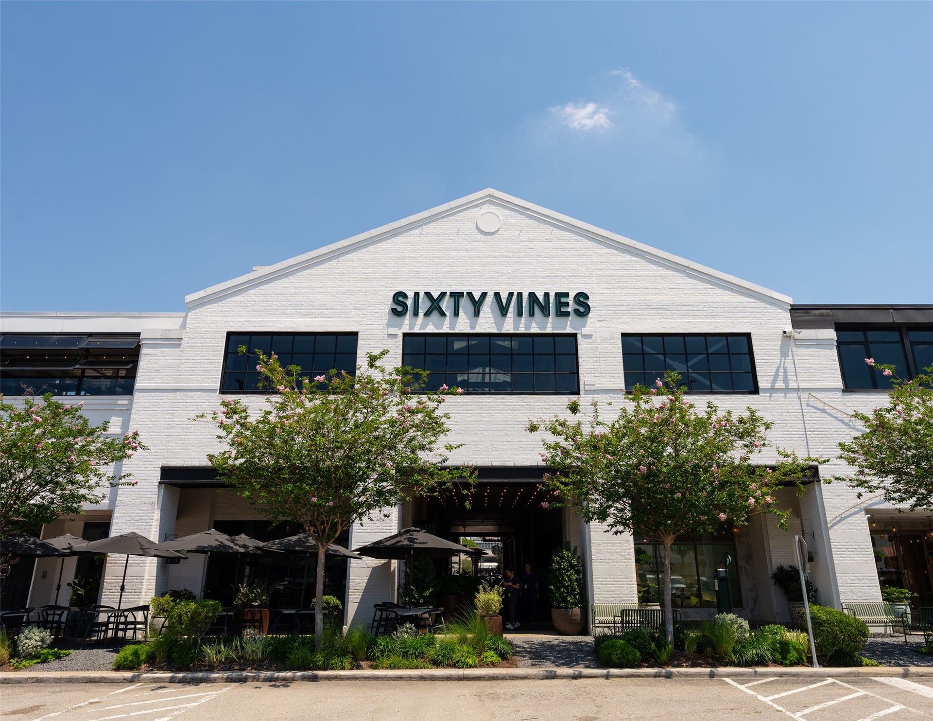 2328 Bissonnet Street, Houston, TX 77005 Enjoy dinner and shopping in Rice Village