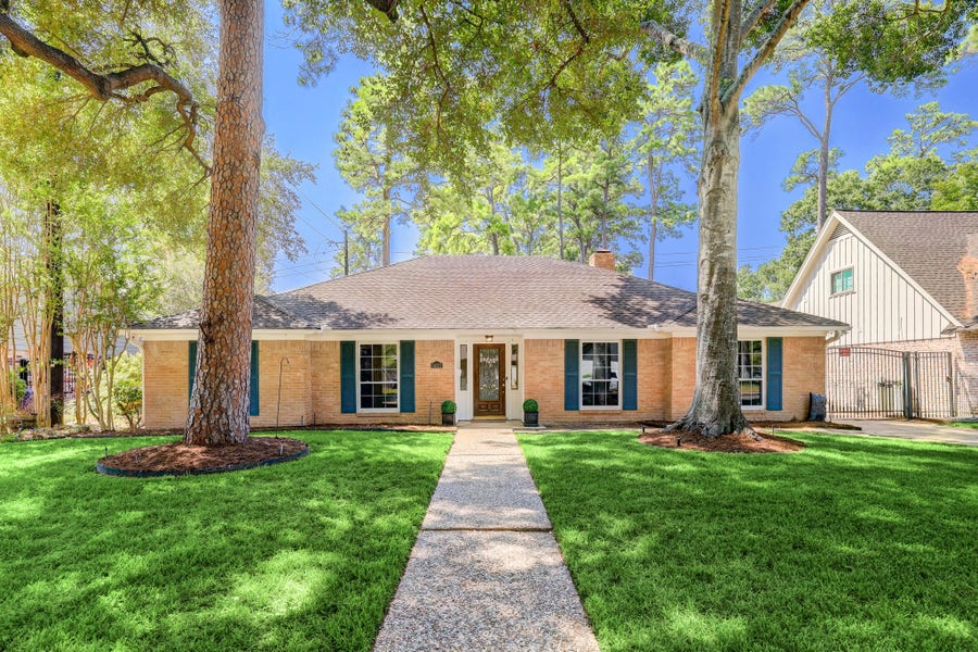 Property photo for 14527 Kellywood Lane, Houston, TX