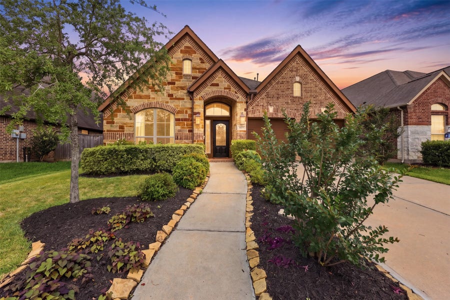 Property photo for 2627 River Run Road, Missouri City, TX