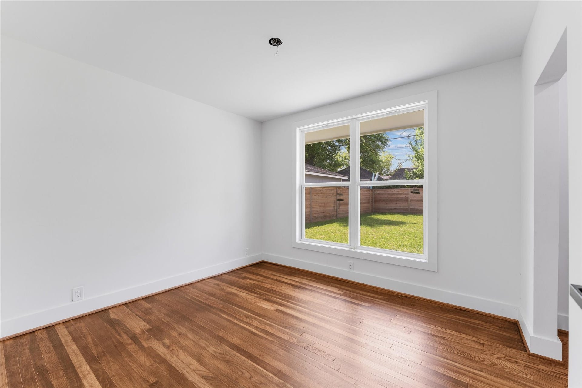 1845 Huge Oaks Street, Houston, TX 77055 1845 Huge Oaks Street, Houston, TX 77055