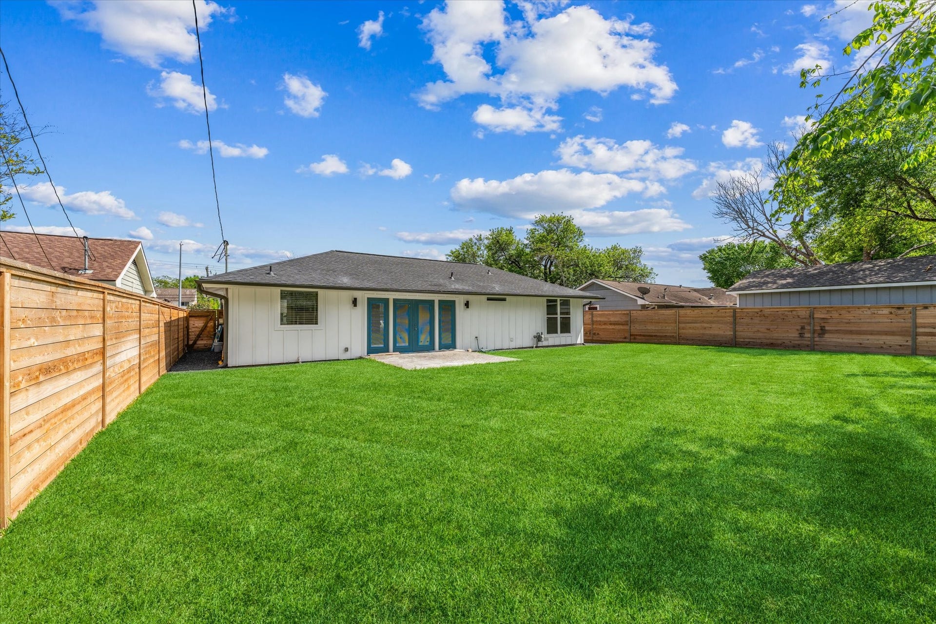 1845 Huge Oaks Street, Houston, TX 77055 1845 Huge Oaks Street, Houston, TX 77055