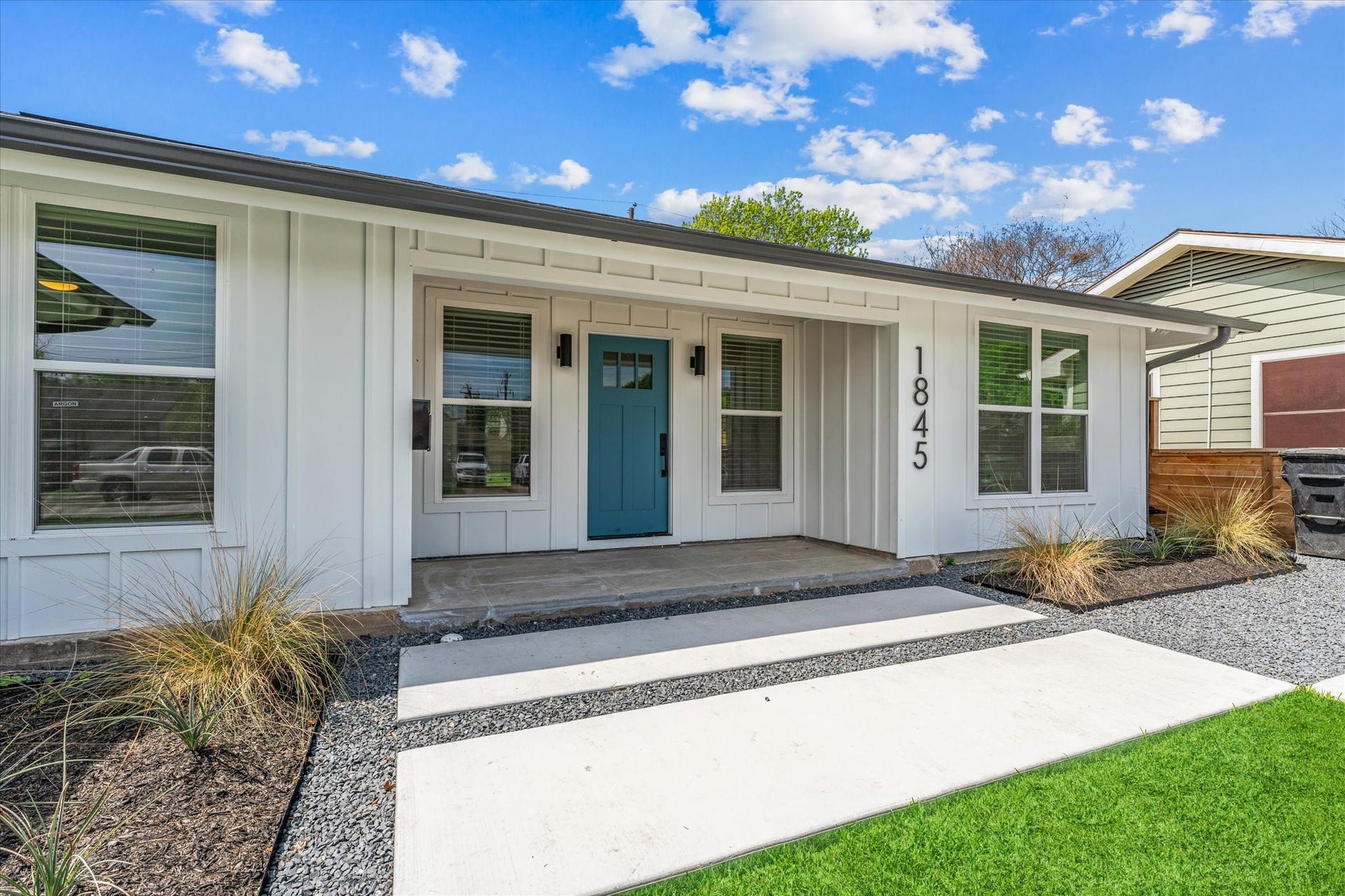1845 Huge Oaks Street, Houston, TX 77055 1845 Huge Oaks Street, Houston, TX 77055