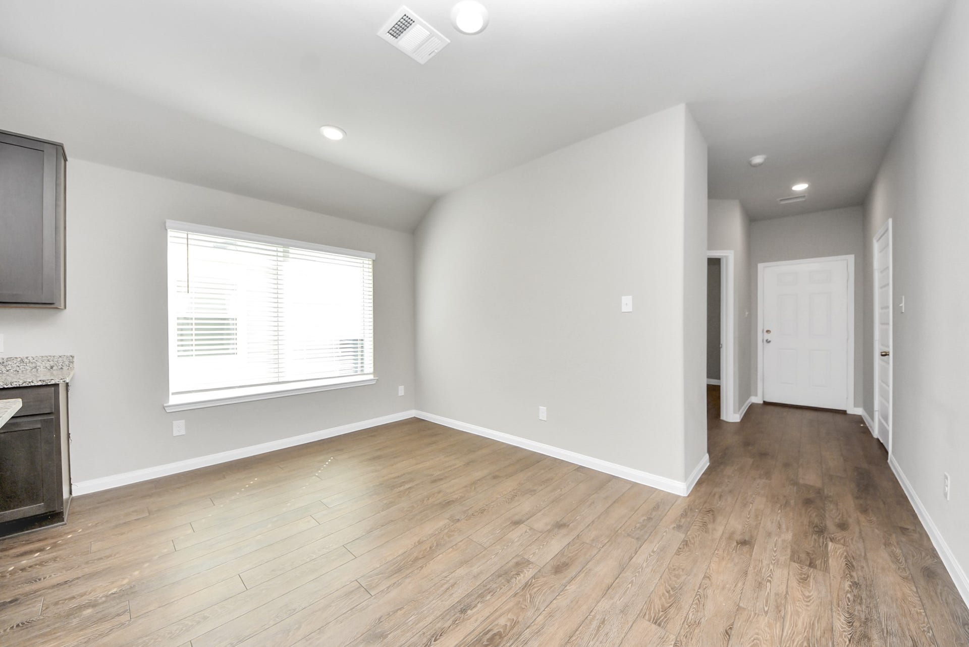 5411 Briana Dee Drive, Rosharon, TX 77583 Dining