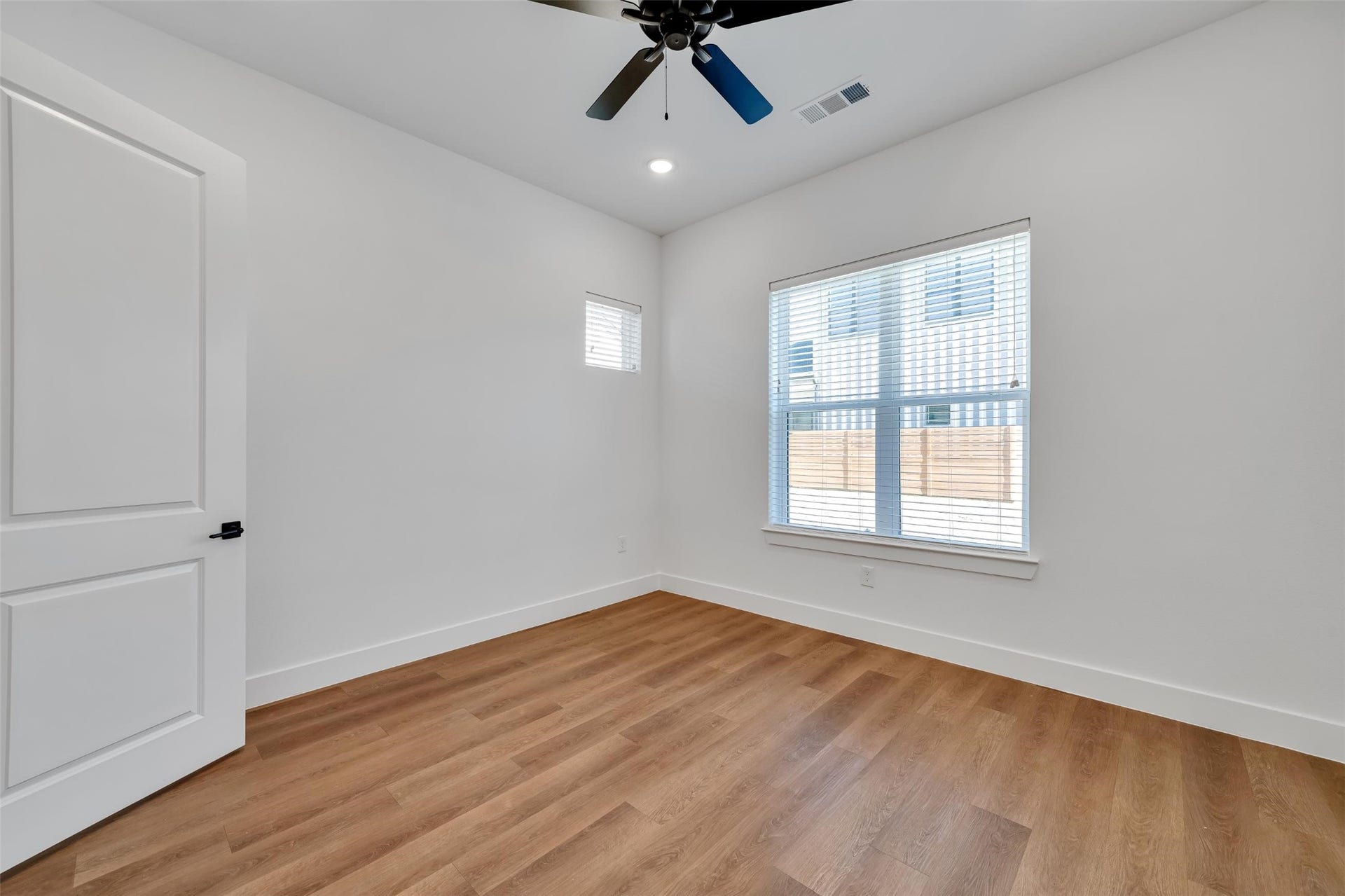 1601-404 Mustang Drive, Marble Falls, TX 78654 1601-404 Mustang Drive, Marble Falls, TX 78654