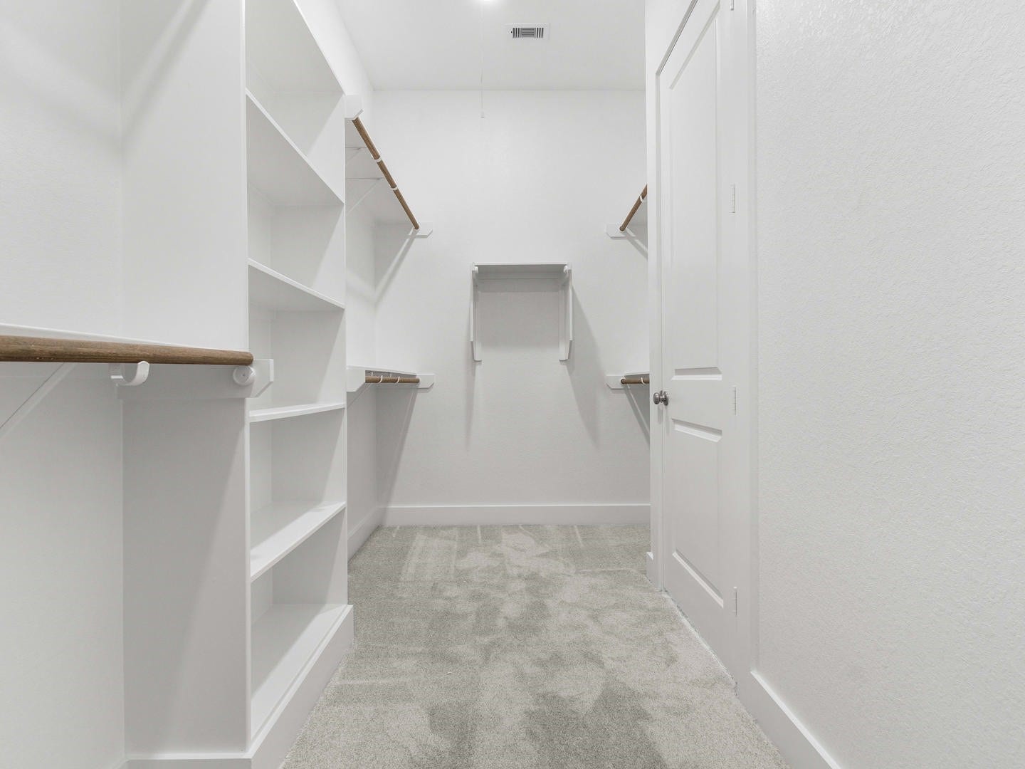 29738 Shady Glade Lane, Magnolia, TX 77354 Woodhavyn_Indio Mission_16_Master Closet_01