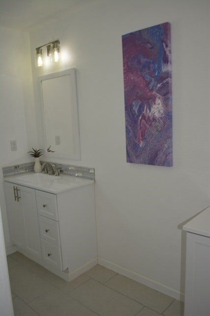 828 Holly Street, La Marque, TX 77568 Primary Bath with 2 separate vanities