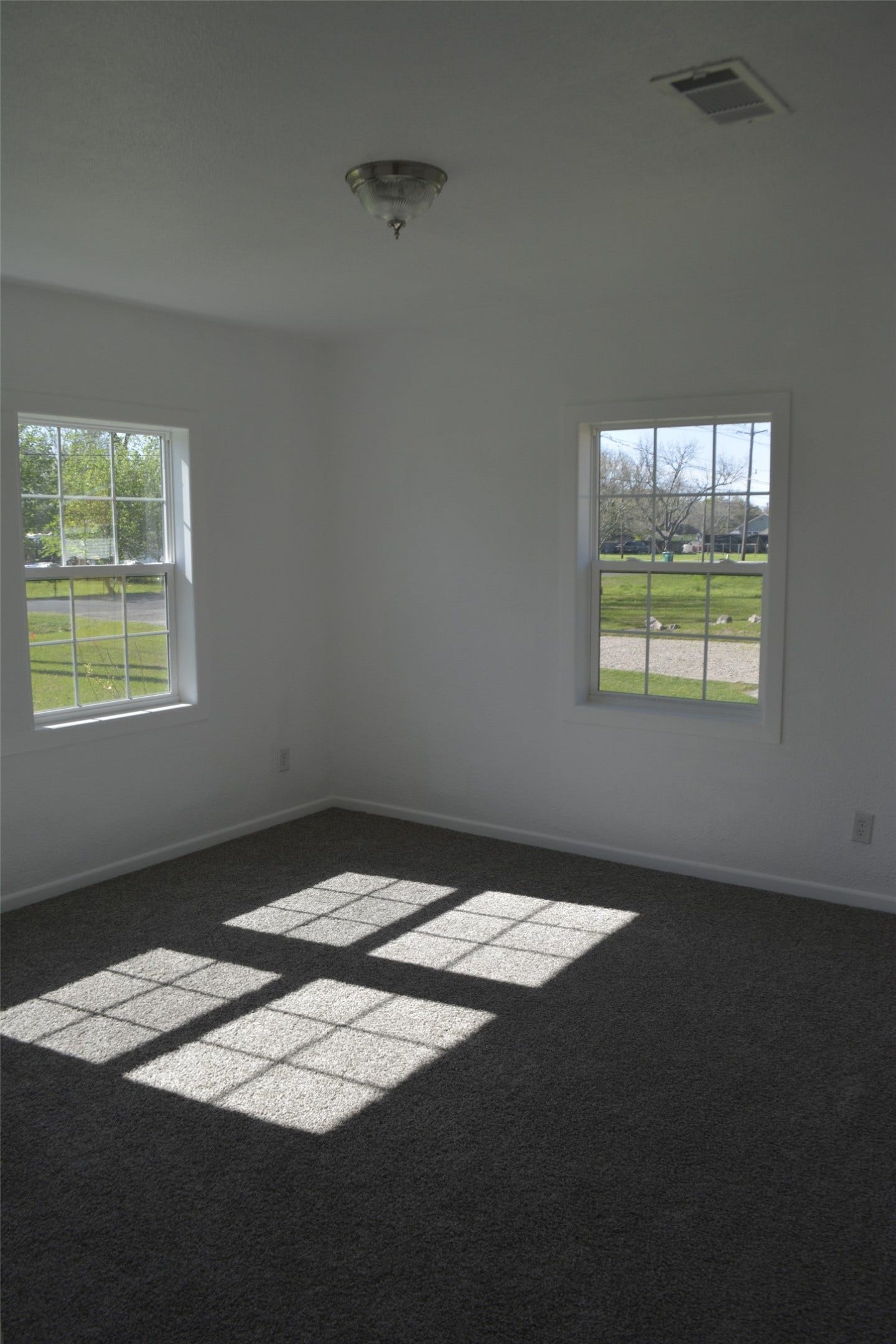 828 Holly Street, La Marque, TX 77568 Secondary Bedroom Front of House