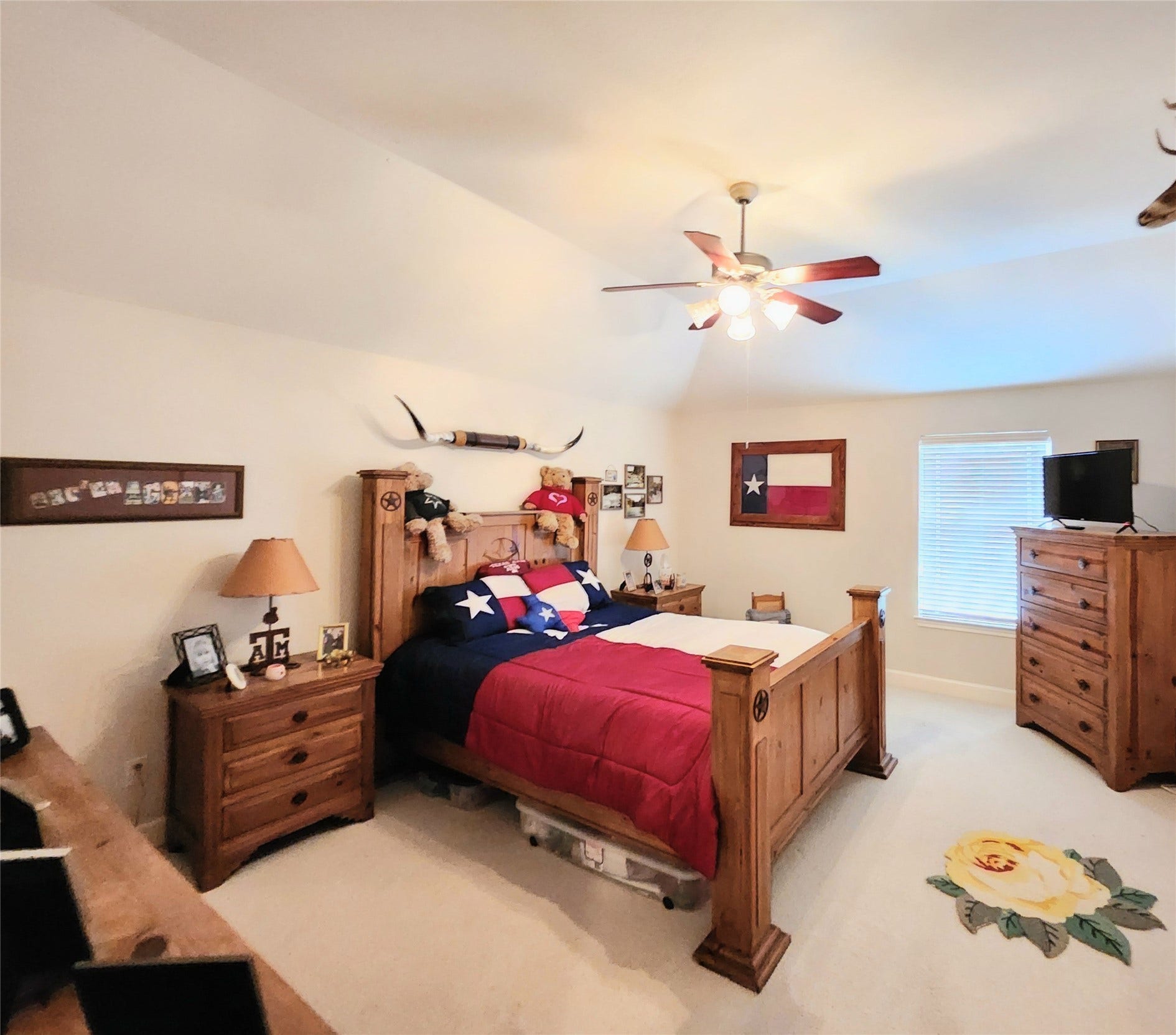 14330 Dunrobin Way, Sugar Land, TX 77498 This bedroom has an en suite full bath