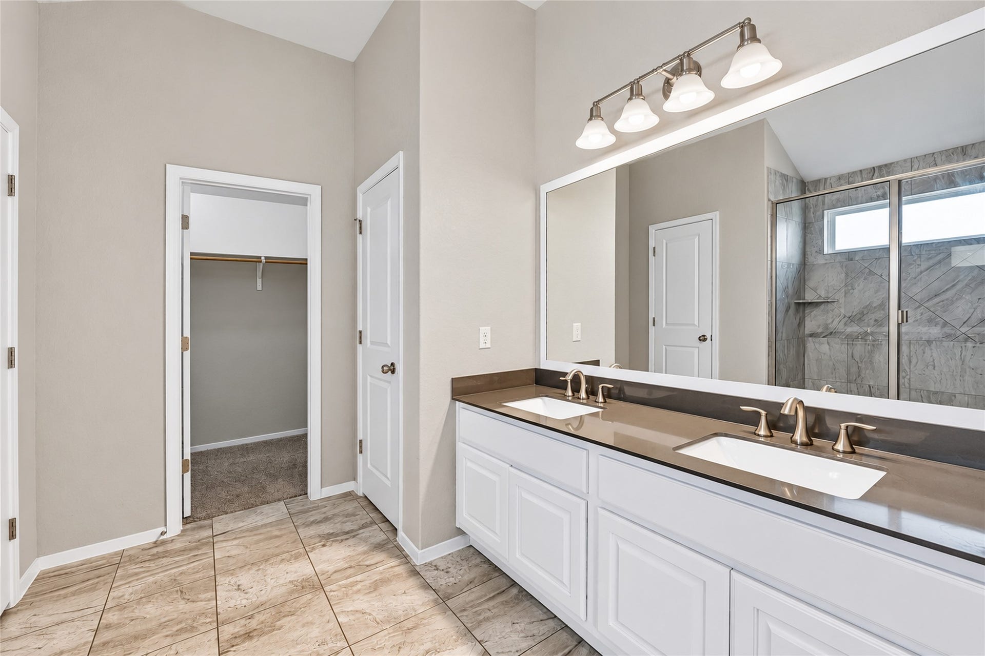2401 brook crest way, Leander, TX 78641