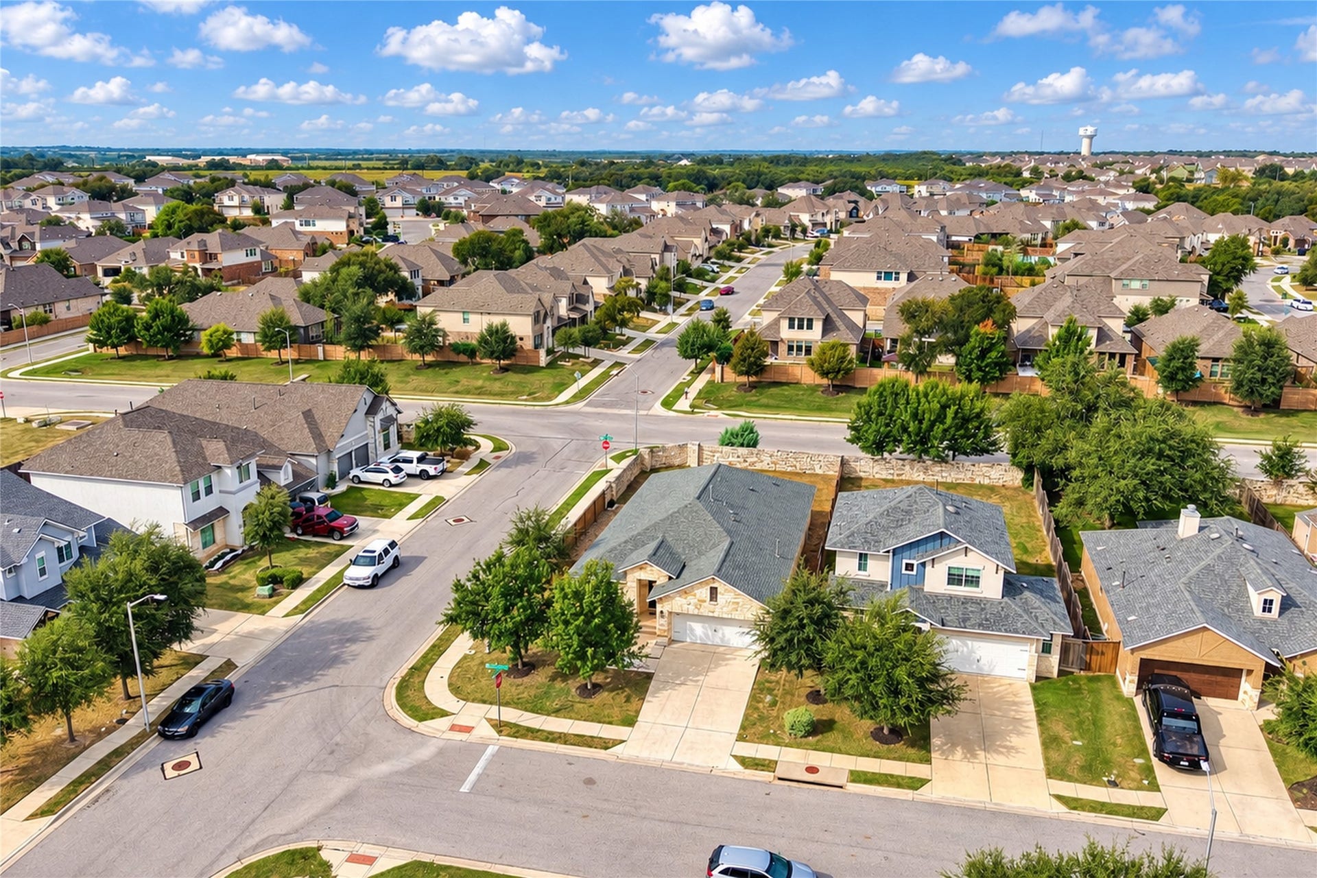 2401 brook crest way, Leander, TX 78641