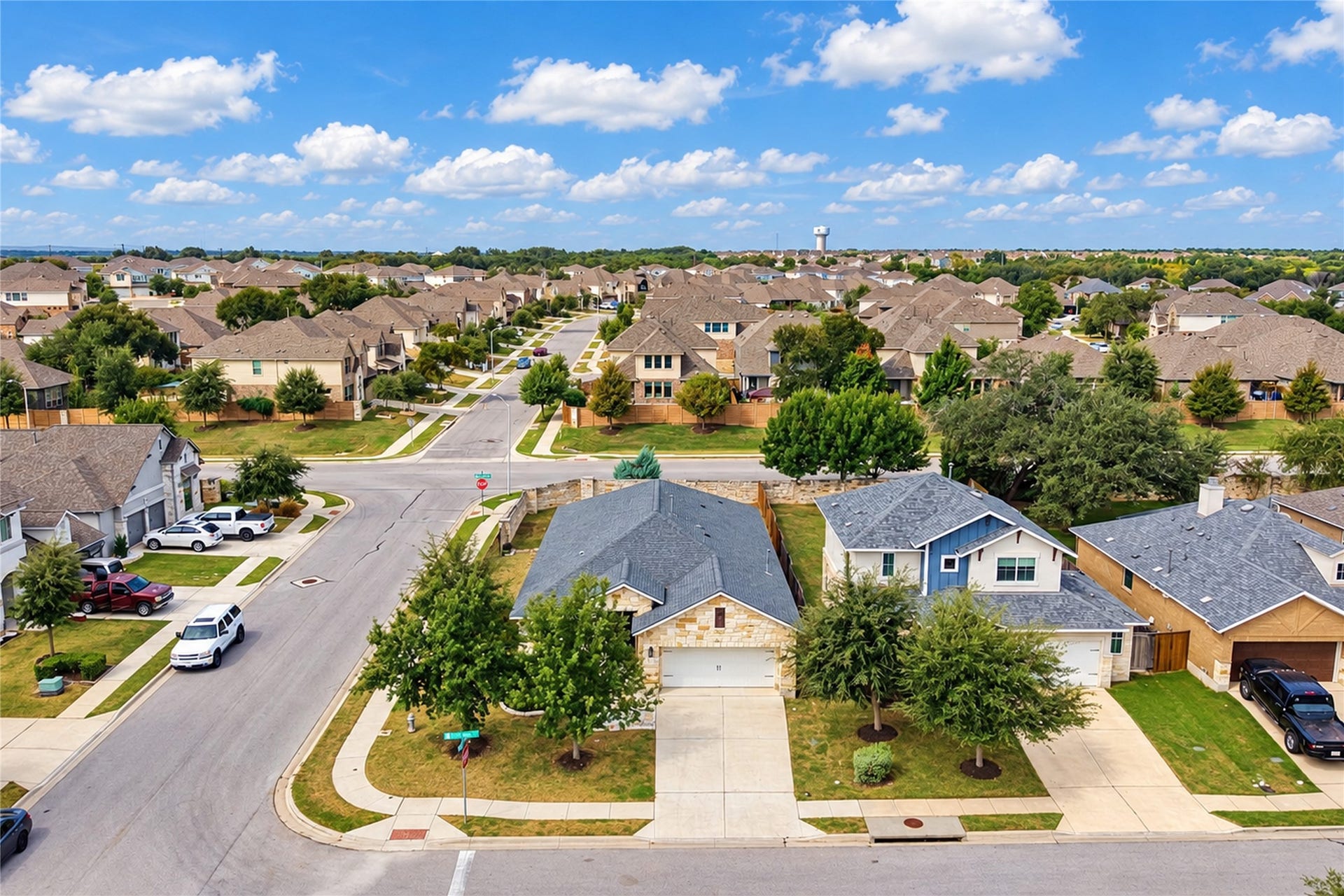 2401 brook crest way, Leander, TX 78641