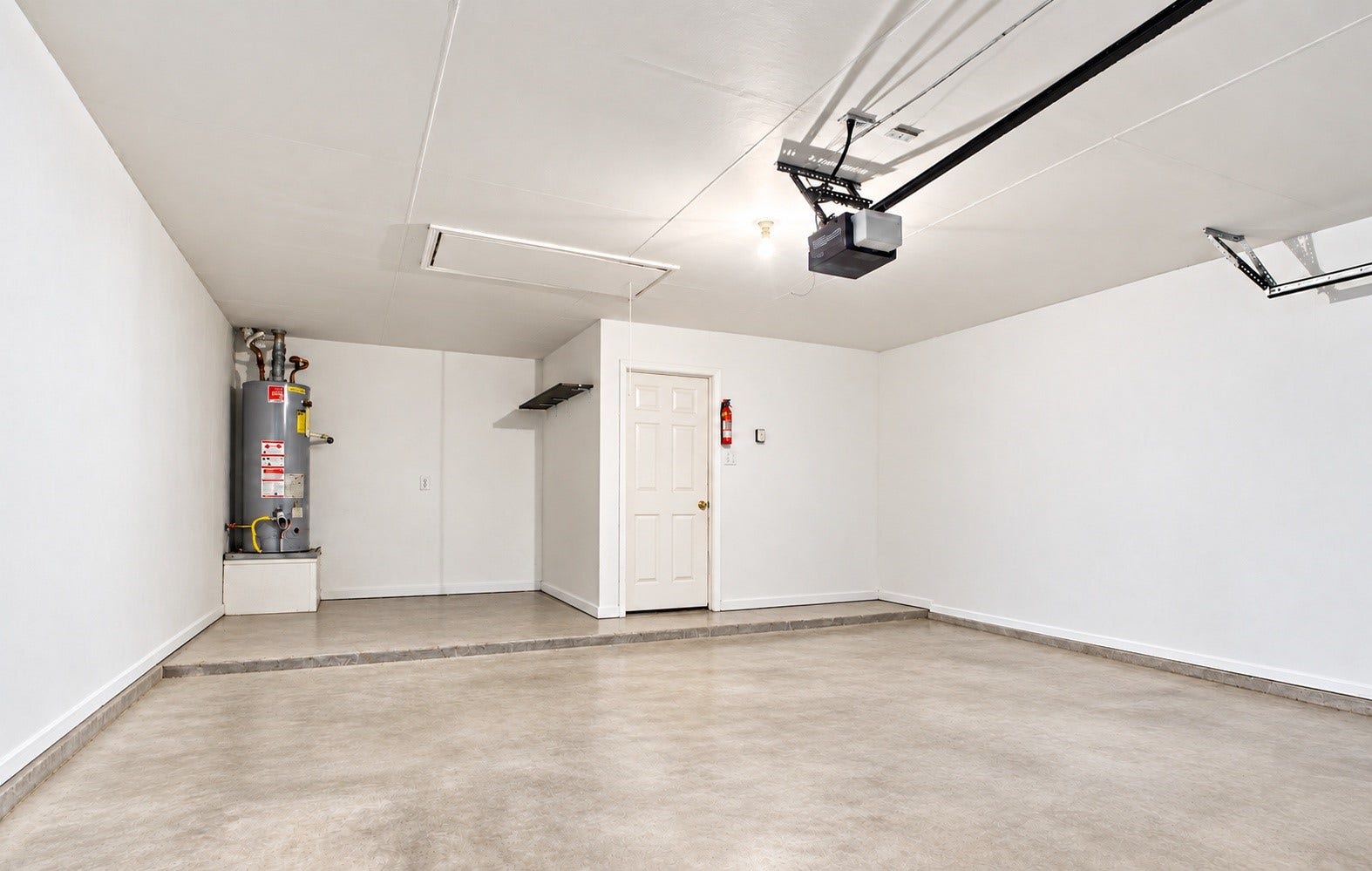 The covered patio with a ceiling fan - perfect for entertaining!