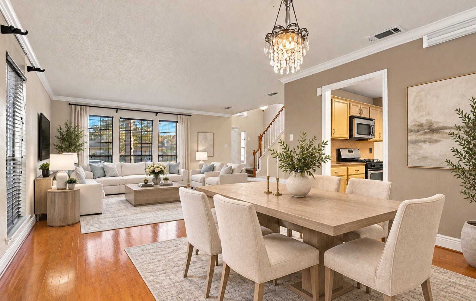 An angle of the dining room to the living room!
*This photo has been virtually staged*