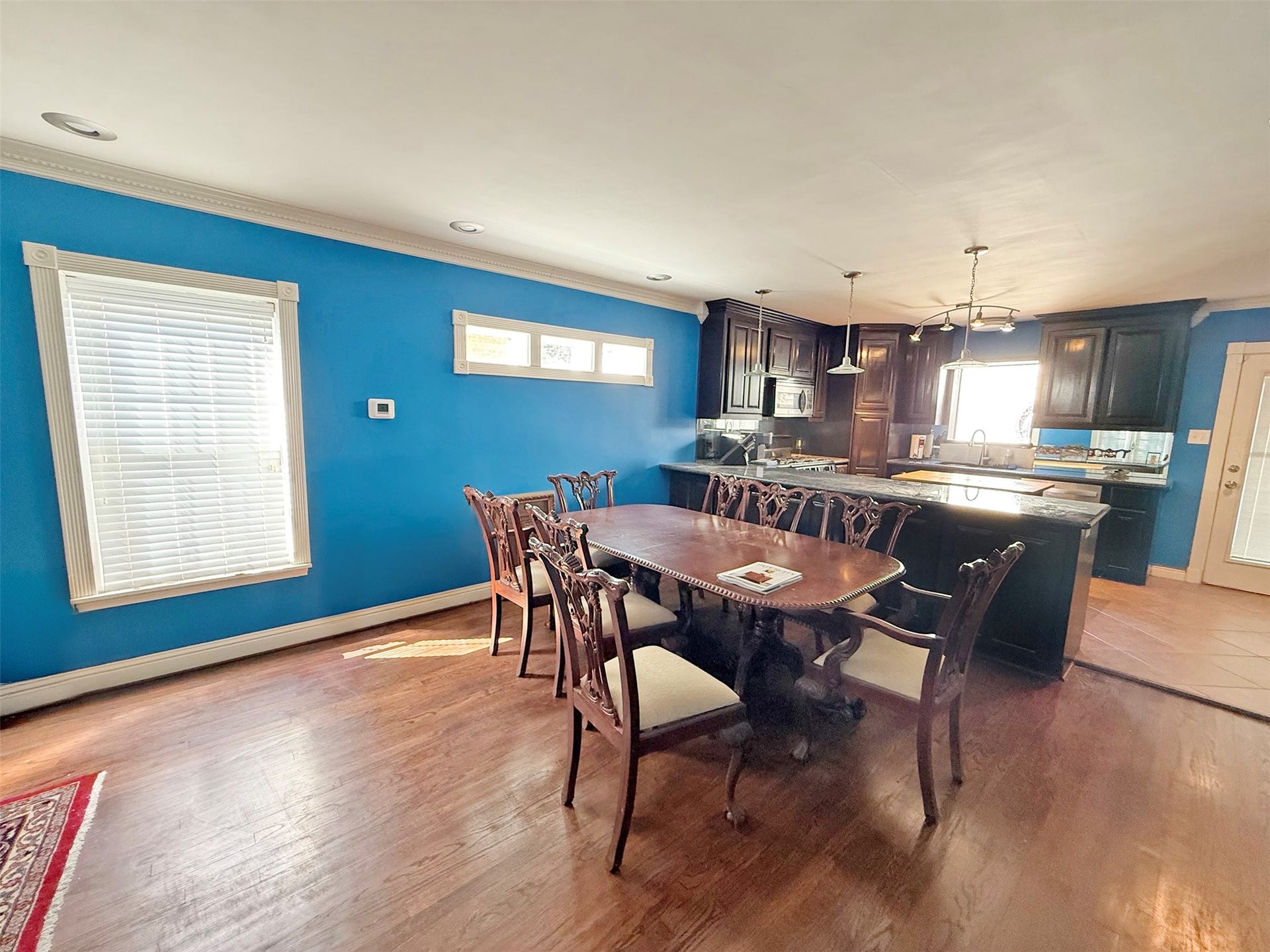 2124 South Boulevard, Houston, TX 77098 2124 South Boulevard, Houston, TX 77098