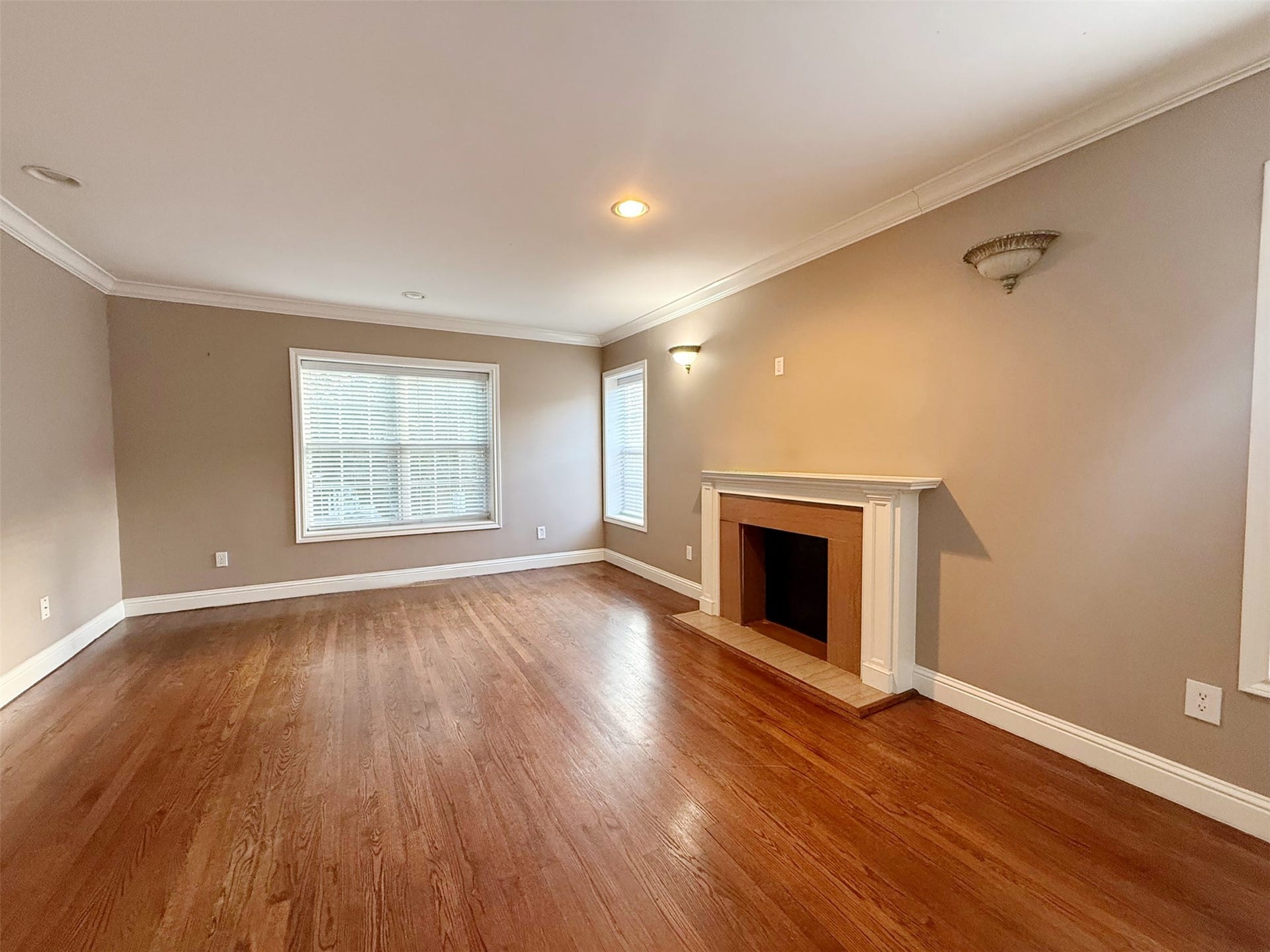 2124 South Boulevard, Houston, TX 77098 2124 South Boulevard, Houston, TX 77098