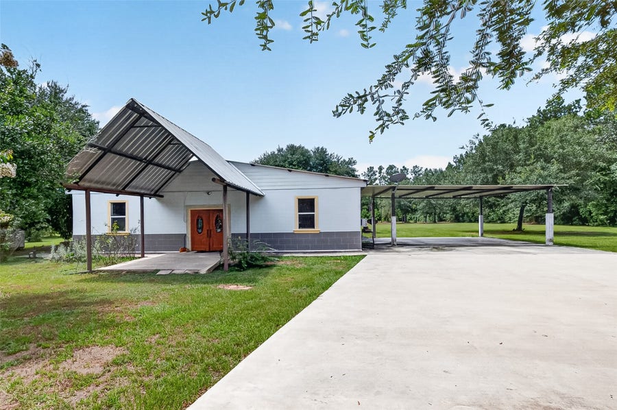 Property photo for 26390 Pecan Grove, Cleveland, TX