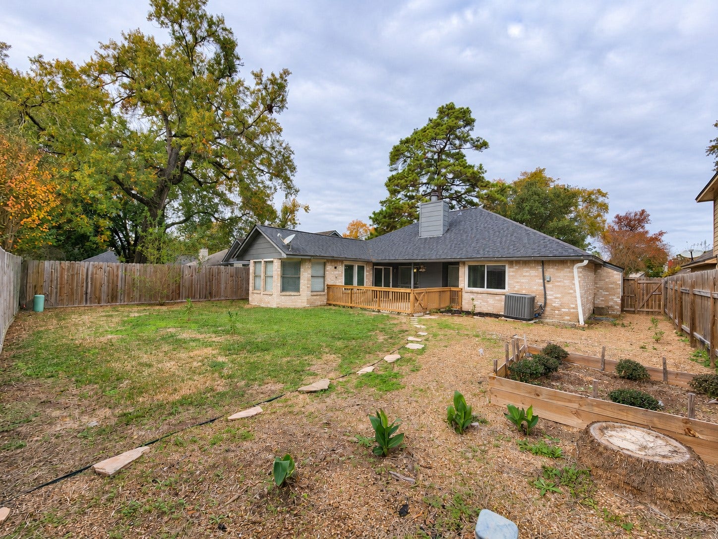 2118 Creston Drive, Spring, TX 77386 2118 Creston Drive, Spring, TX 77386