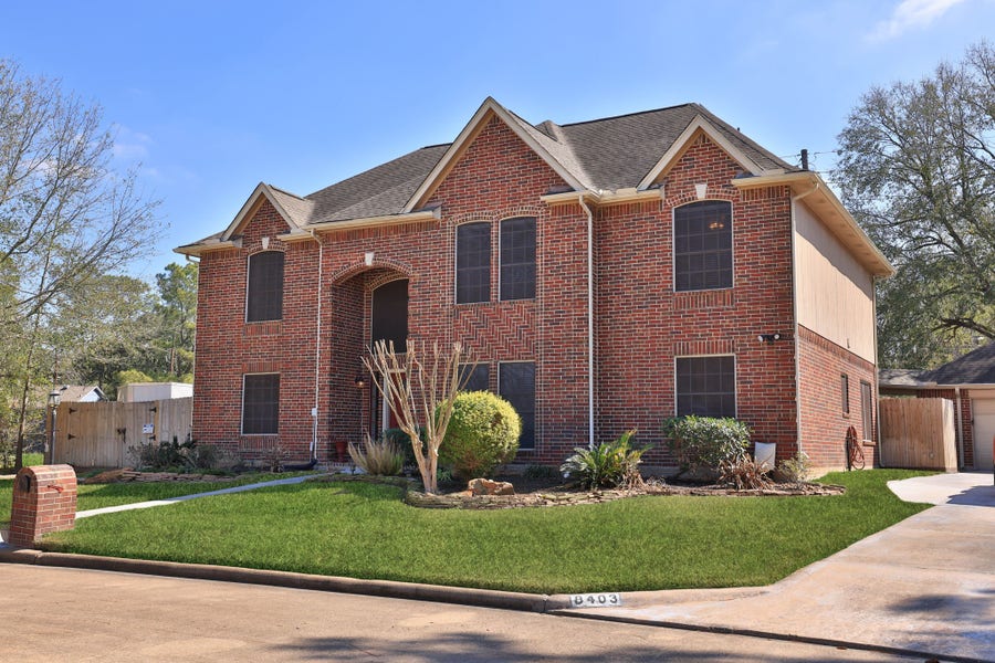 Property photo for 8403 Northbridge Drive, Spring, TX