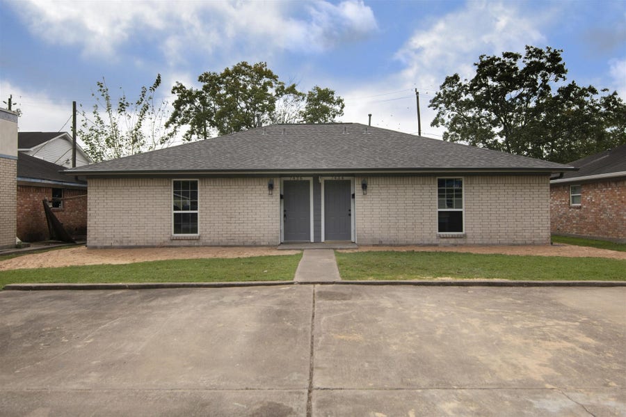 Property photo for 7434 Aljean Lane, Deer Park, TX