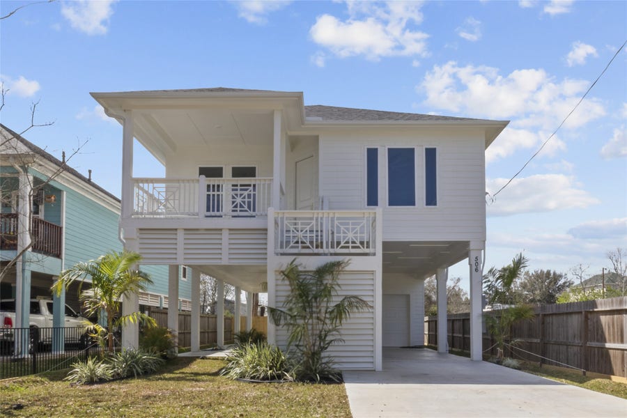Property photo for 506 Pine Road, Kemah, TX
