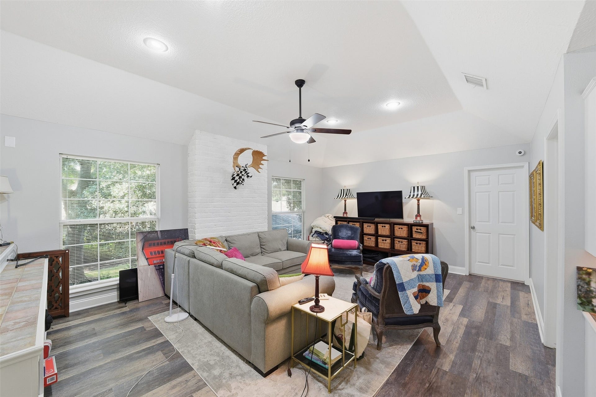 7611 Mauna Kai Drive, Houston, TX 77095 Upstairs game room