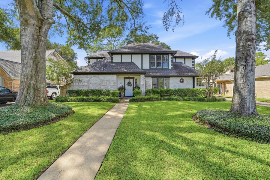 Property photo for 7611 Mauna Kai Drive, Houston, TX