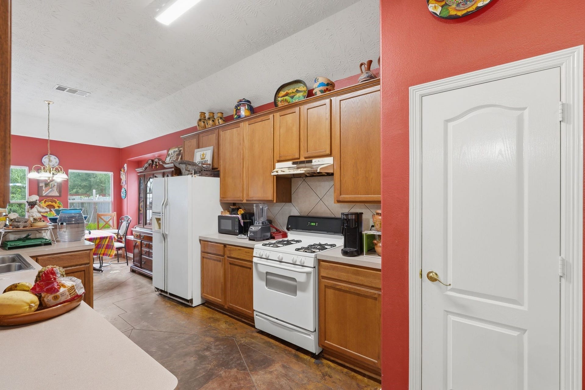 7807 Board Crossing, Conroe, TX 77304