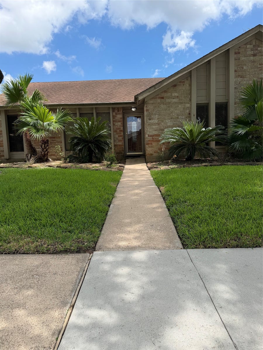 Property photo for 10102 Sagecourt Drive, Houston, TX