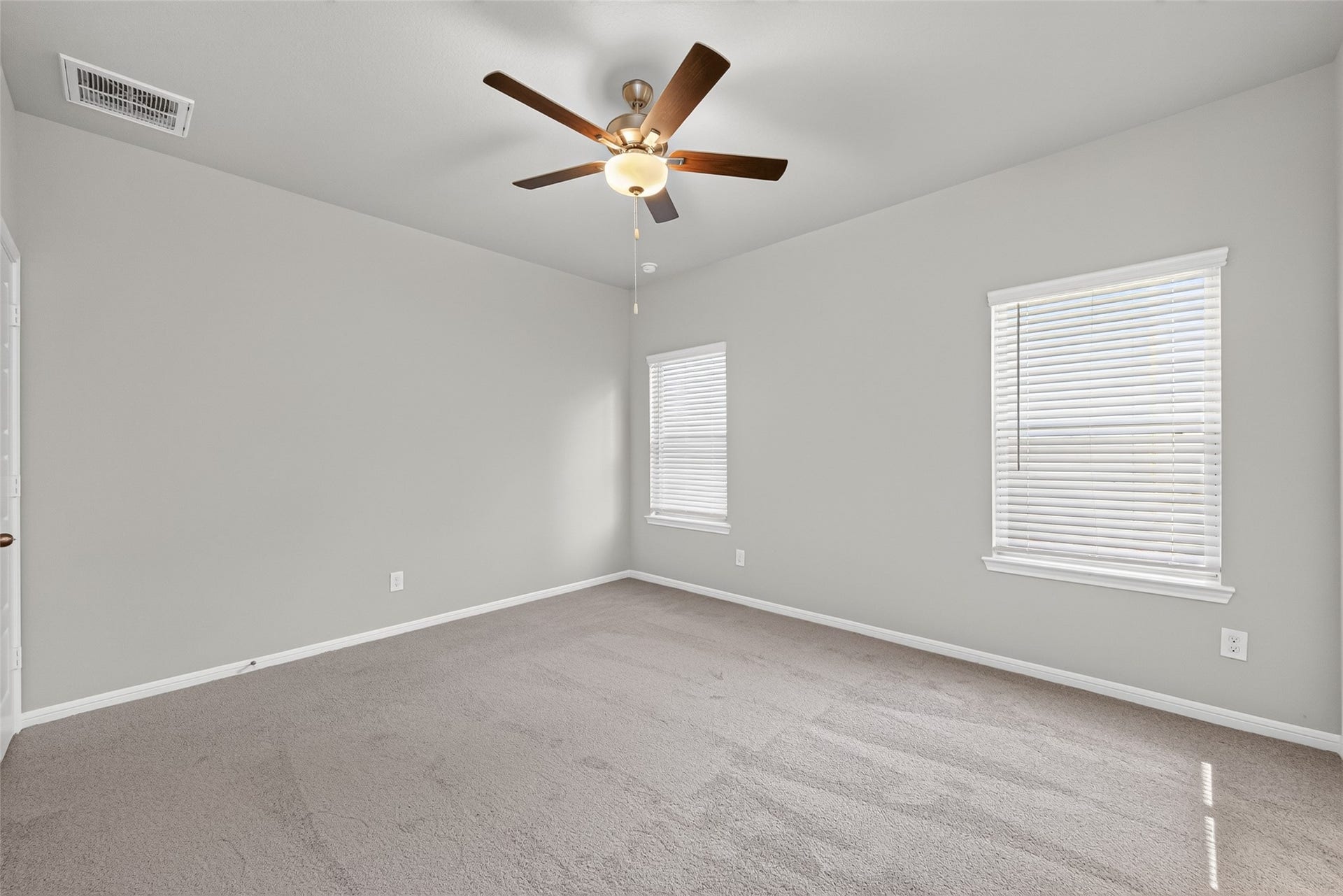 516 Emerald Thicket, Huffman, TX 77336 516 Emerald Thicket, Huffman, TX 77336