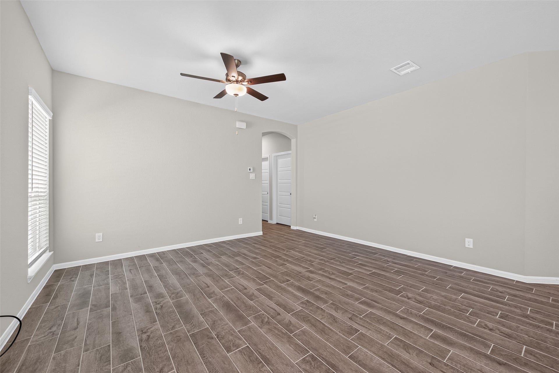 516 Emerald Thicket, Huffman, TX 77336 516 Emerald Thicket, Huffman, TX 77336