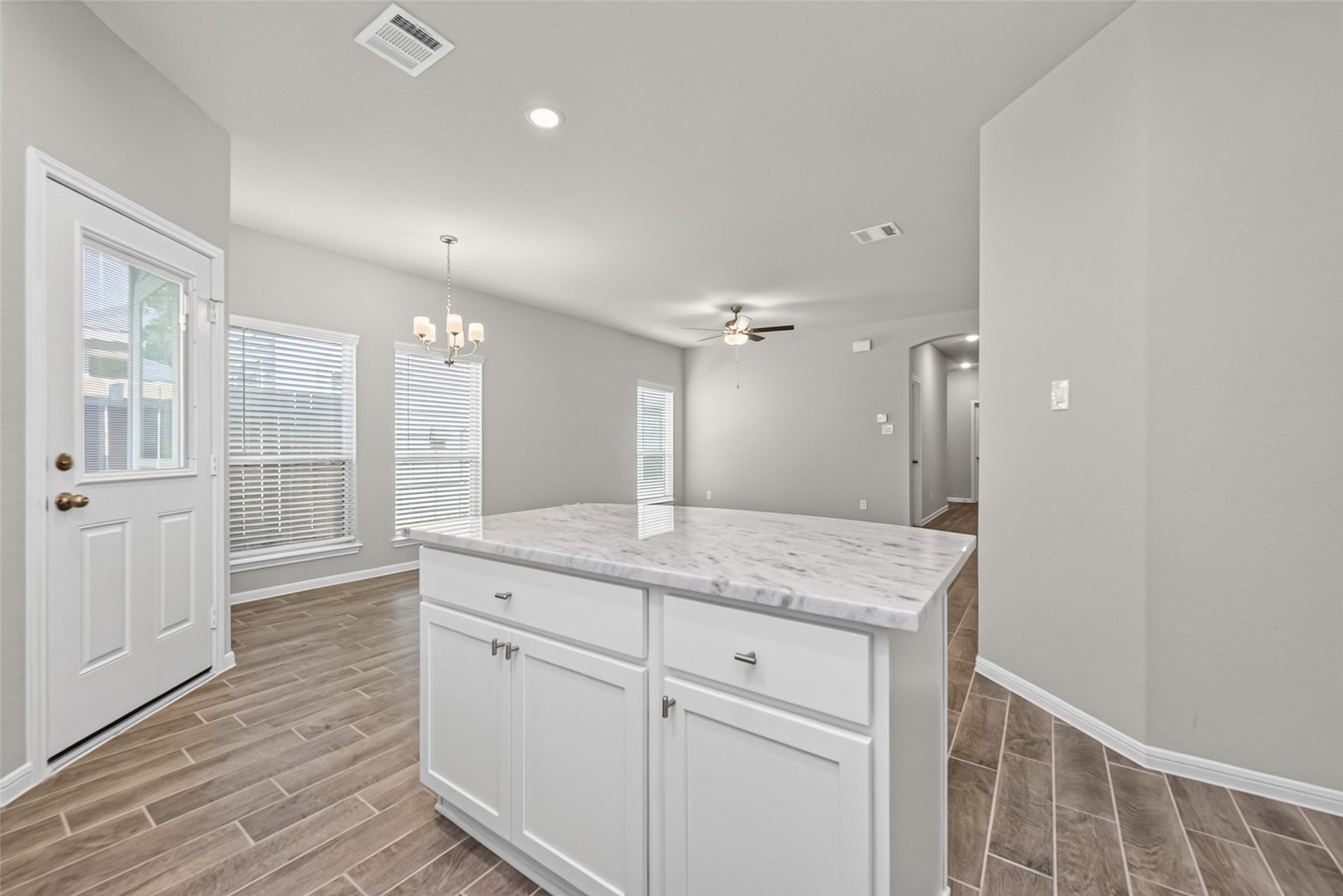 516 Emerald Thicket, Huffman, TX 77336 516 Emerald Thicket, Huffman, TX 77336