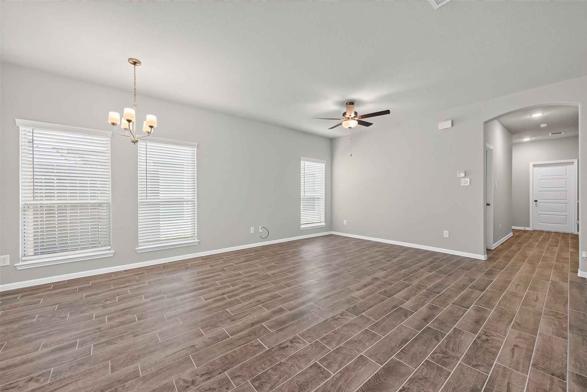 516 Emerald Thicket, Huffman, TX 77336 516 Emerald Thicket, Huffman, TX 77336
