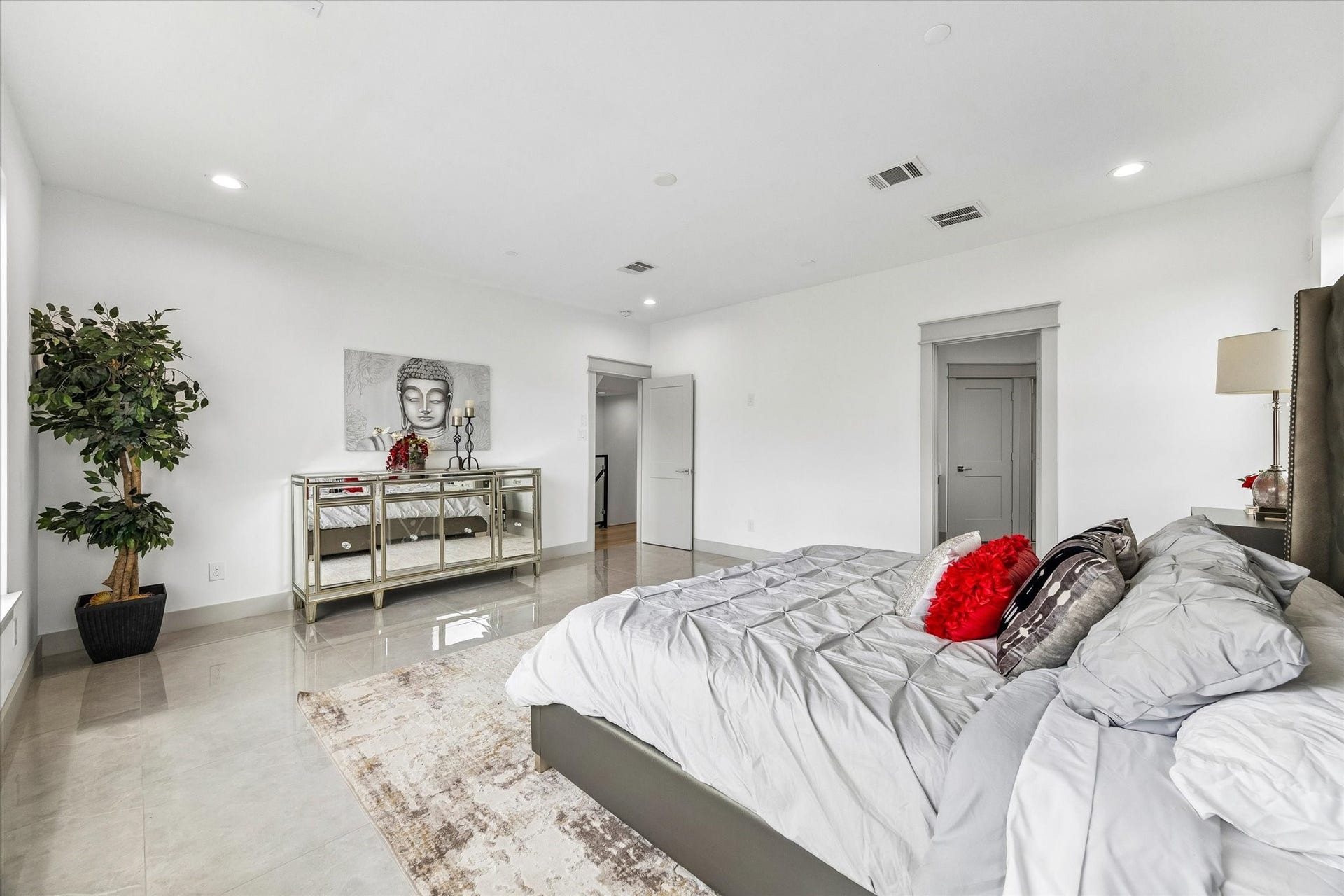 1605 Utah Street, Houston, TX 77007 1605 Utah Street, Houston, TX 77007