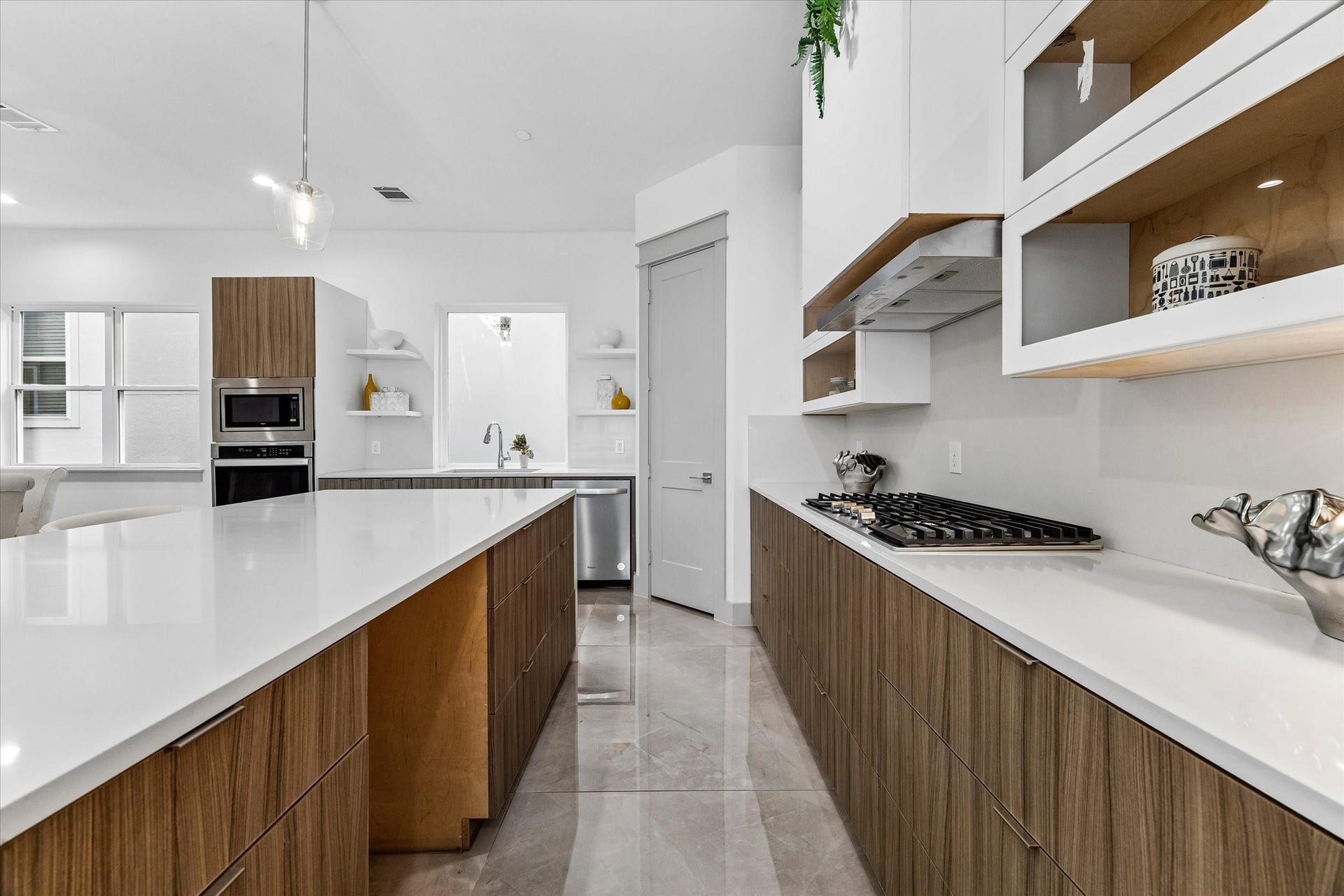 1605 Utah Street, Houston, TX 77007 1605 Utah Street, Houston, TX 77007