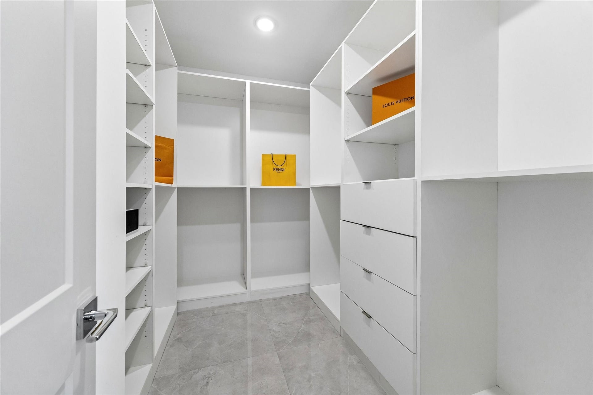 1605 Utah Street, Houston, TX 77007 1605 Utah Street, Houston, TX 77007