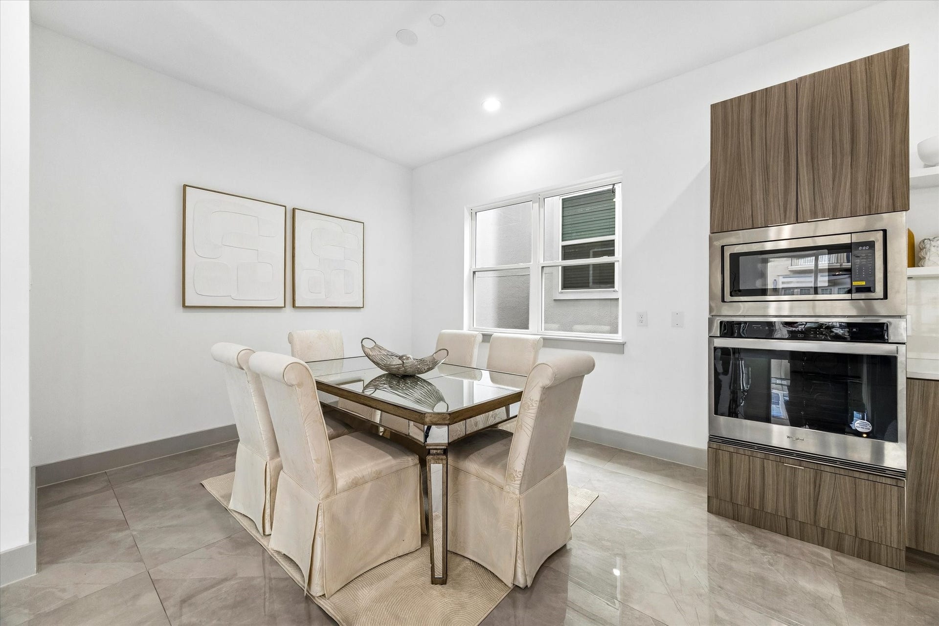 1605 Utah Street, Houston, TX 77007 1605 Utah Street, Houston, TX 77007
