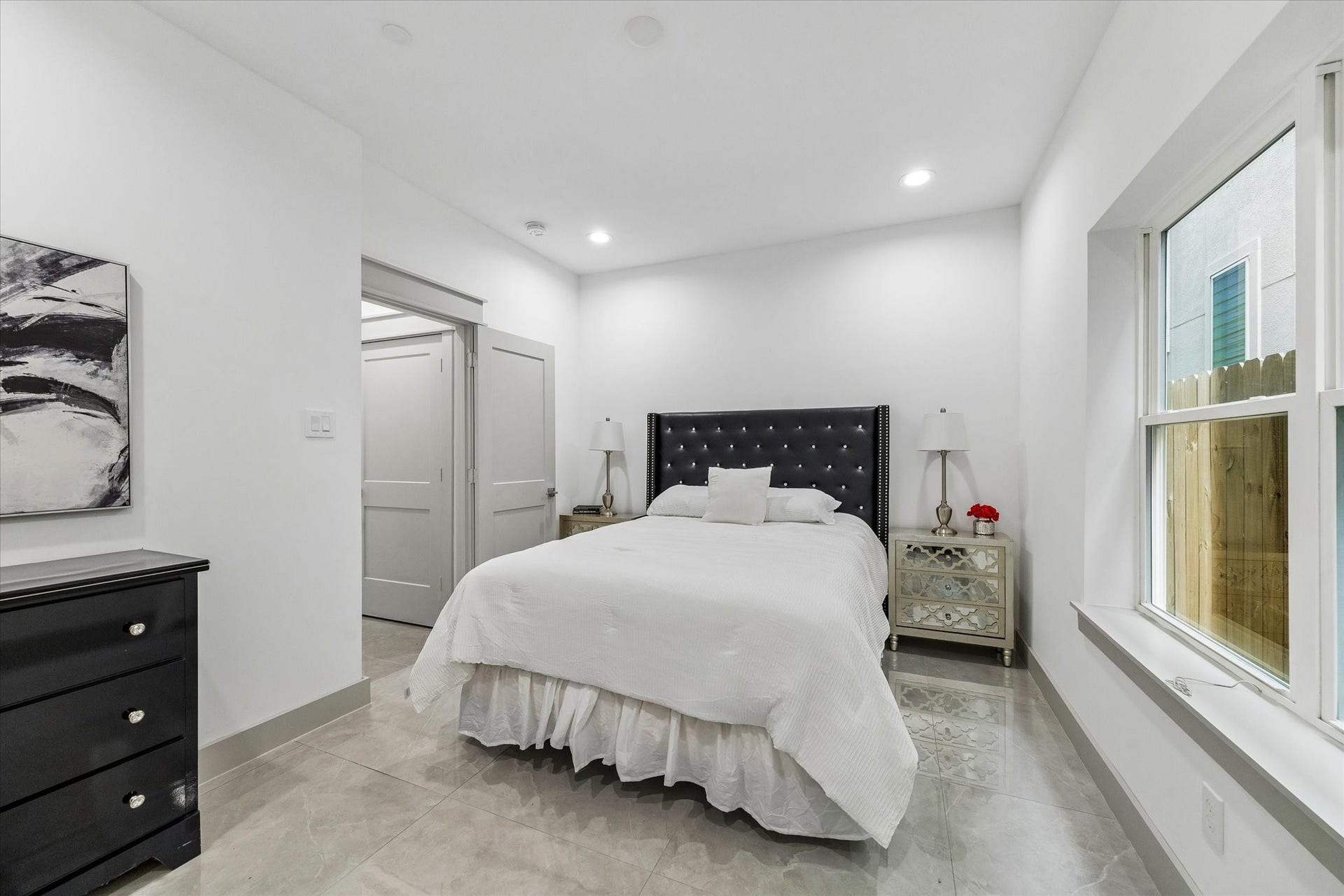1605 Utah Street, Houston, TX 77007 1605 Utah Street, Houston, TX 77007