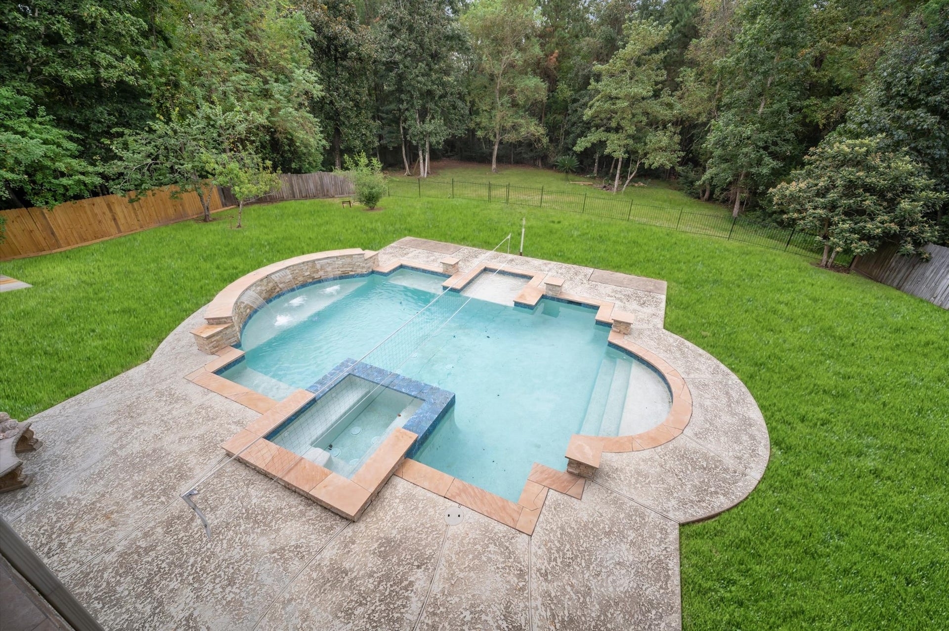 2259 Teas Crossing Drive, Conroe, TX 77304