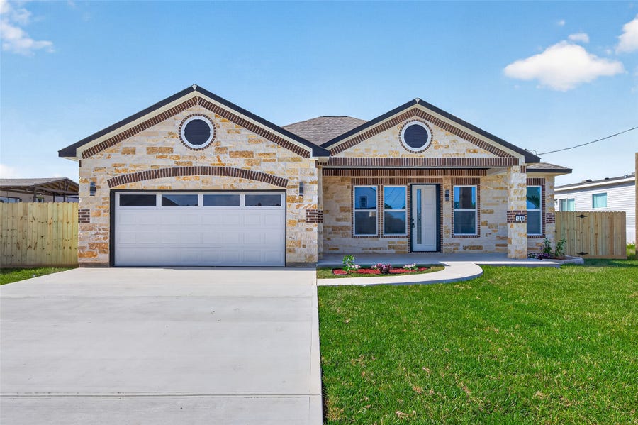 Property photo for 1219 Peter Pine Street, Huffman, TX