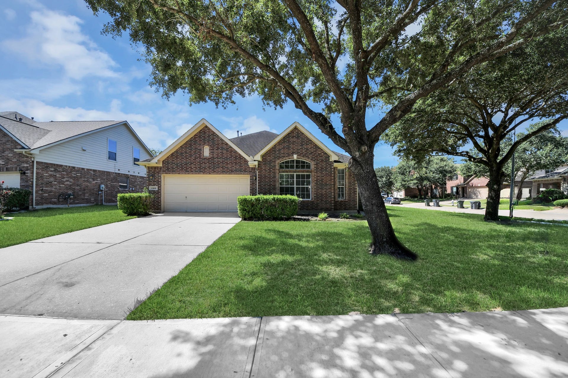 13935 Charterhouse Way, Sugar Land, TX 77498 13935 Charterhouse Way, Sugar Land, TX 77498