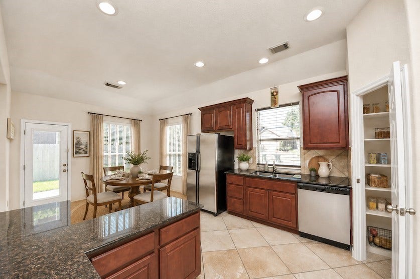 13935 Charterhouse Way, Sugar Land, TX 77498 Virtually staged breakfast area