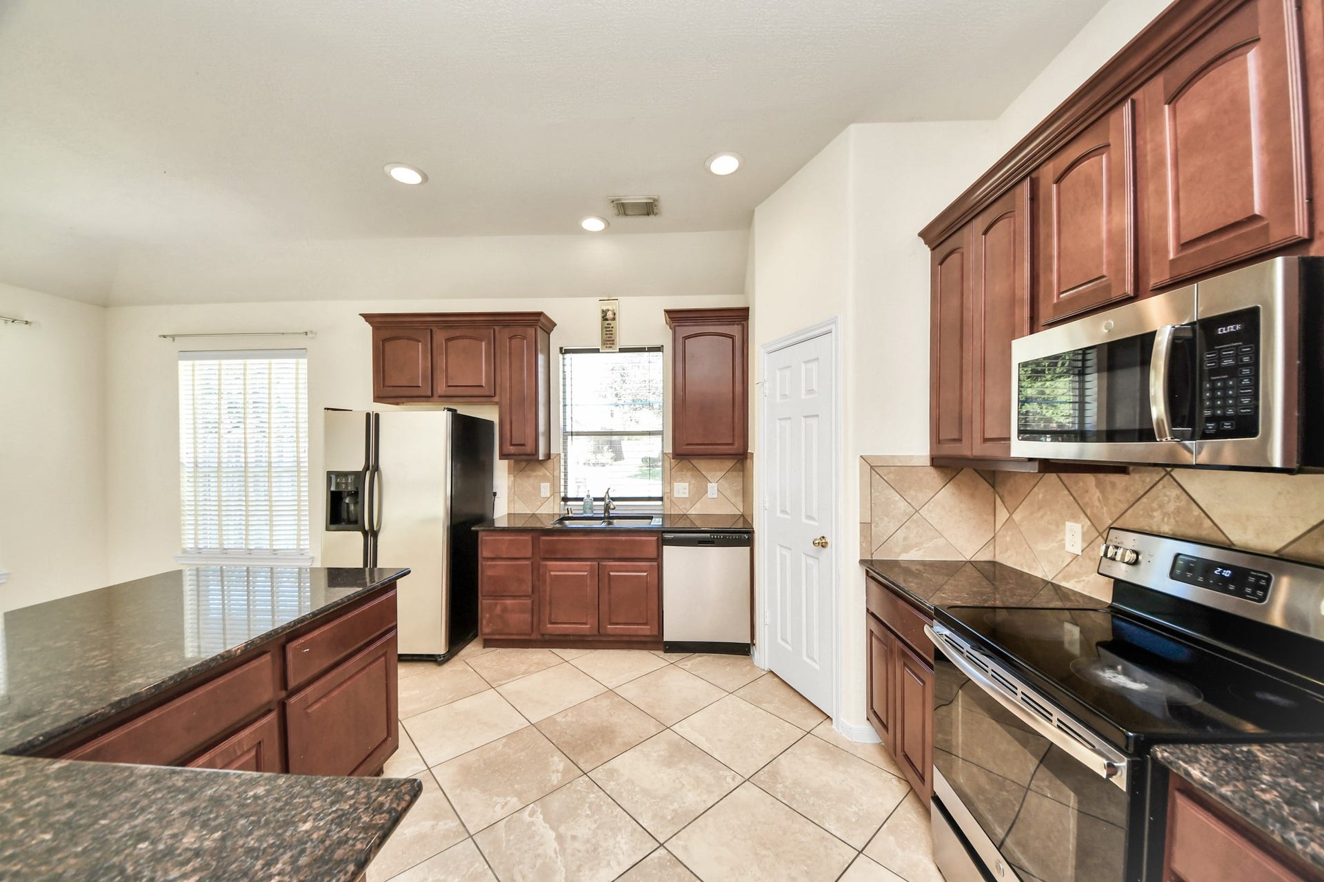 13935 Charterhouse Way, Sugar Land, TX 77498 13935 Charterhouse Way, Sugar Land, TX 77498