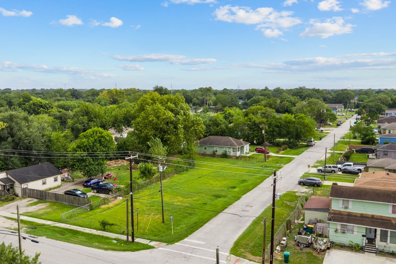 1901 Rosalee Street, La Marque, TX 77568 1901 Rosalee Street, La Marque, TX 77568