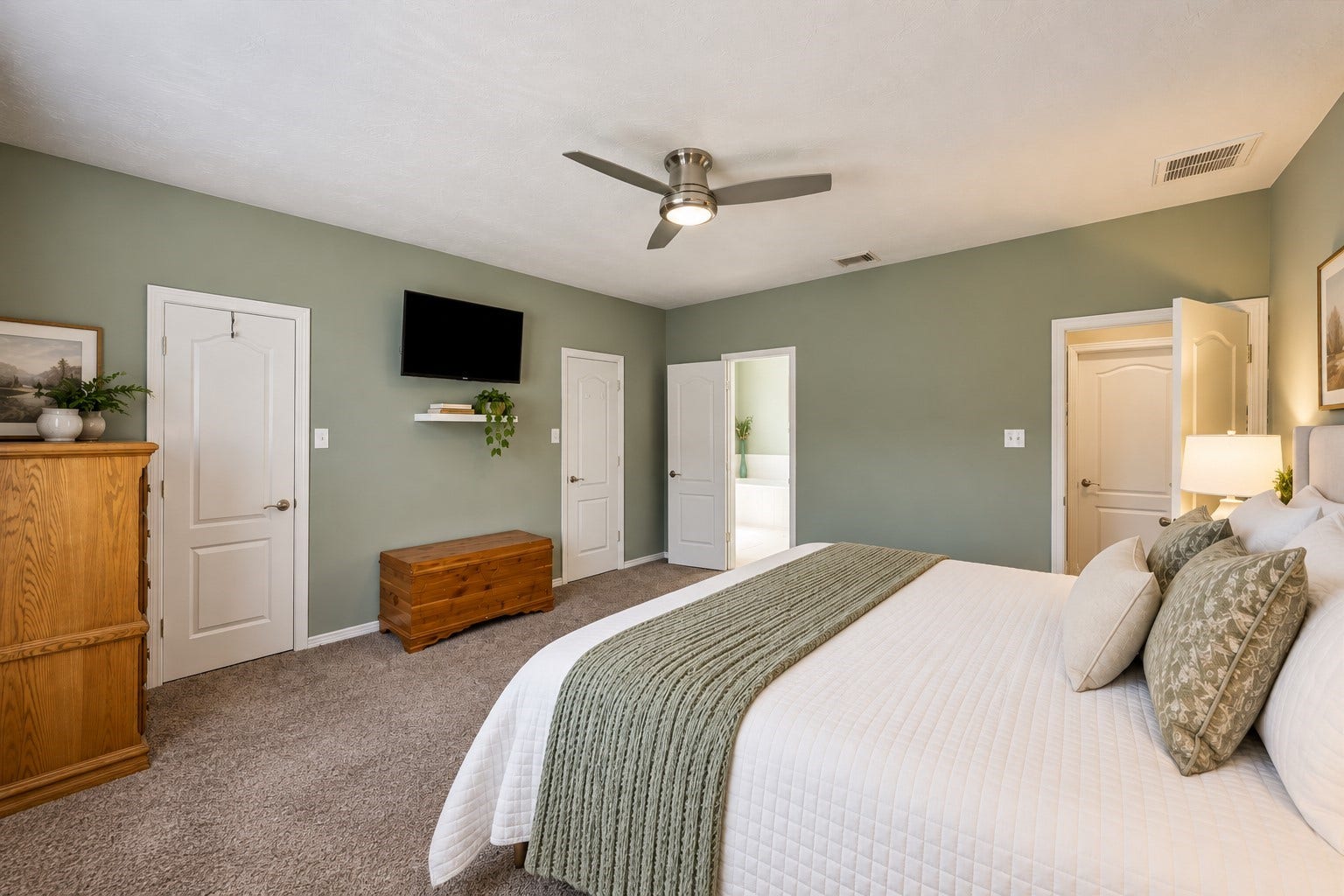 30610 N Sulphur Creek Drive, Magnolia, TX 77355 Primary suite - virtually staged