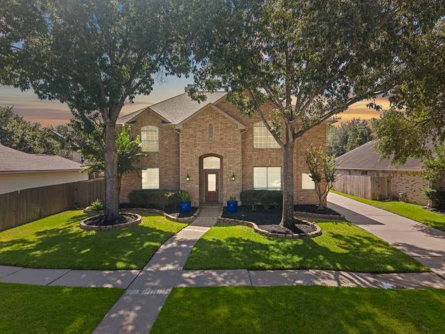 Property photo for 10530 Echo Falls Lane, Houston, TX