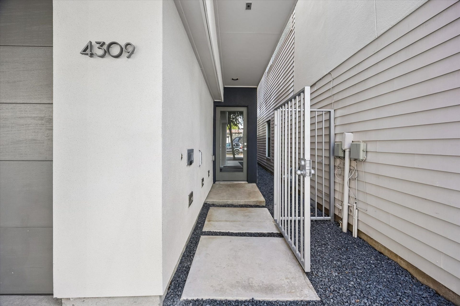 4309 Lillian Street, Houston, TX 77007 4309 Lillian Street, Houston, TX 77007